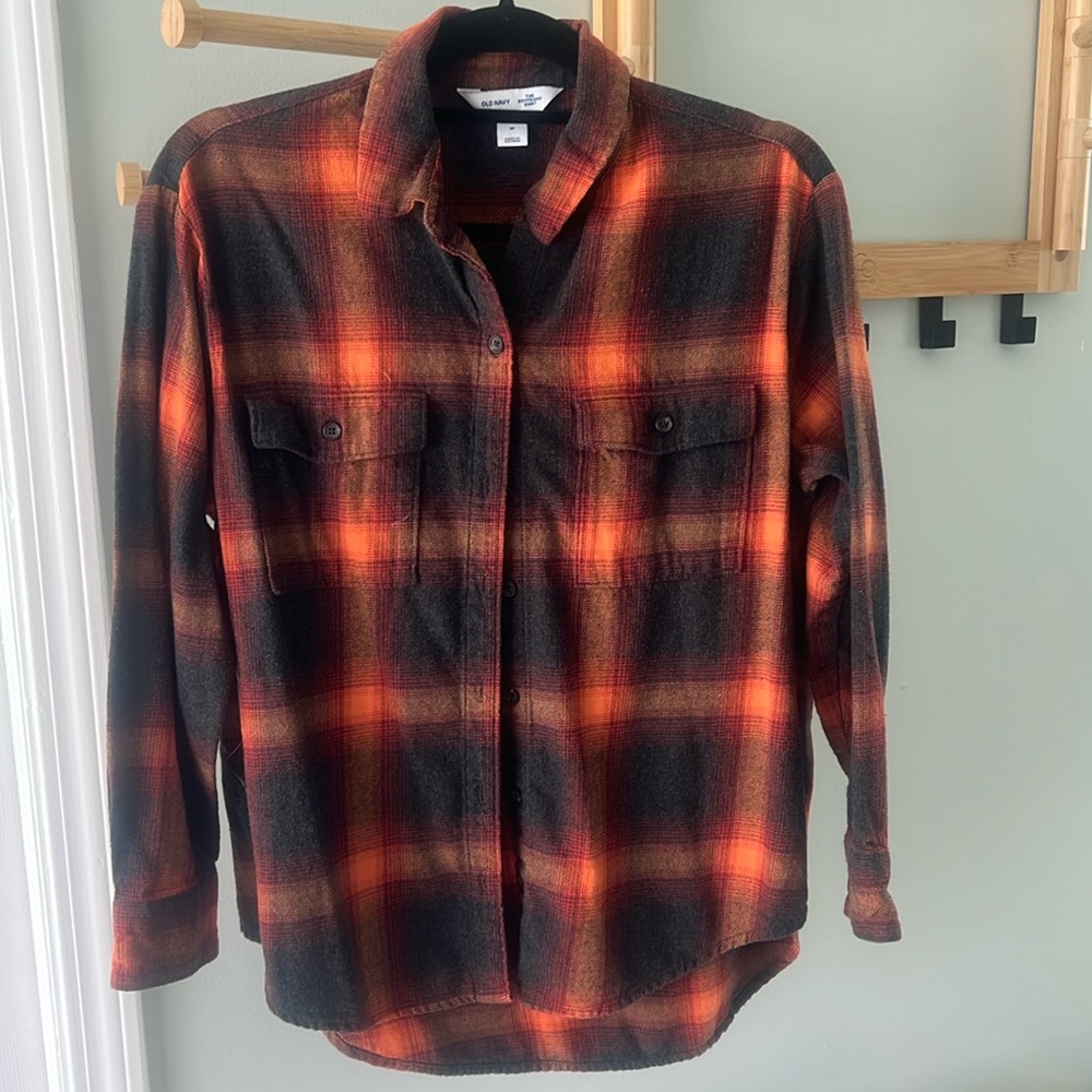 Old Navy Taylor Swift Evermore Plaid Flannel Size Medium Excellent condition